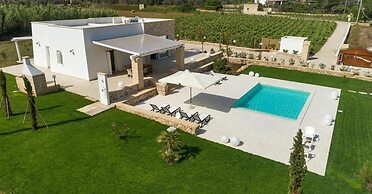 1619 Villa Eneide in Pescoluse Posto Vecchio