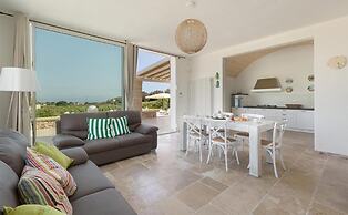 1619 Villa Eneide in Pescoluse Posto Vecchio