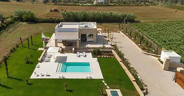 1619 Villa Eneide in Pescoluse Posto Vecchio