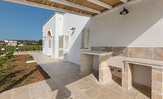 1619 Villa Eneide in Pescoluse Posto Vecchio