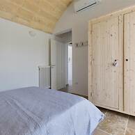 1619 Villa Eneide in Pescoluse Posto Vecchio