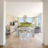 1619 Villa Eneide in Pescoluse Posto Vecchio