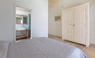 1619 Villa Eneide in Pescoluse Posto Vecchio