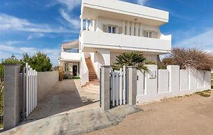 1807 Villa Iolanda in Torre Lapillo