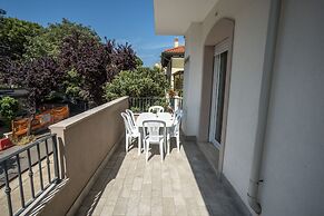 Rimini Bay Suites & Residence
