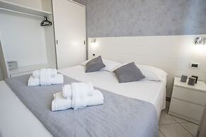 Rimini Bay Suites & Residence