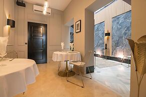 Boutique Suites