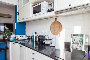 Cozy apt in Central Athens with view