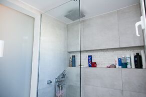 Cozy apt in Central Athens with view