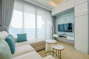 Elegant And Comfy 2Br At Menteng Park Apartment