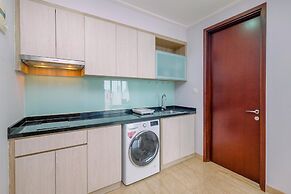 Elegant And Comfy 2Br At Menteng Park Apartment