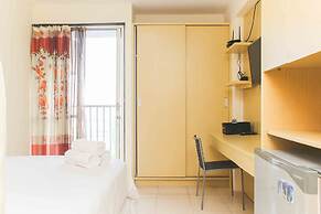 Homey And Comfort Studio At Tifolia Apartment