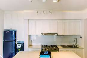 Spacious And Nice 2Br Apartment At Mediterania Palace Residence