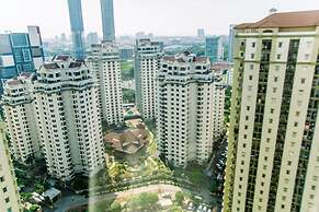 Spacious And Nice 2Br Apartment At Mediterania Palace Residence