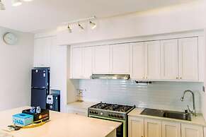 Spacious And Nice 2Br Apartment At Mediterania Palace Residence