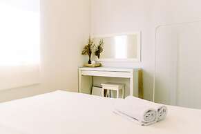 Spacious And Nice 2Br Apartment At Mediterania Palace Residence