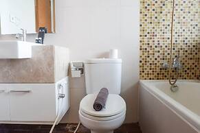 Vibrant Luxurious 2Br Apartment At Aryaduta Residence Connected To Cit