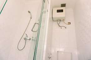 Luxury Studio At Semanggi Apartment