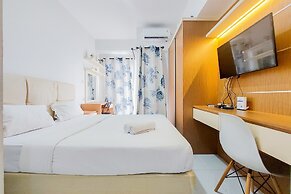 Homey And Elegant Studio Amazana Serpong Apartment