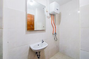 Homey And Elegant Studio Amazana Serpong Apartment