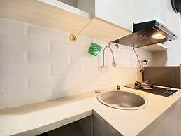 Comfort Minimalist Studio At 3Rd Floor Grand Asia Afrika Apartment