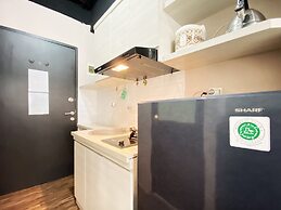 Comfort Minimalist Studio At 3Rd Floor Grand Asia Afrika Apartment