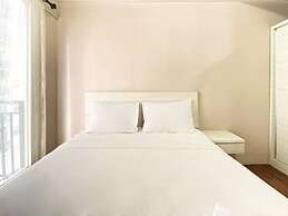 Comfort Minimalist Studio At 3Rd Floor Grand Asia Afrika Apartment