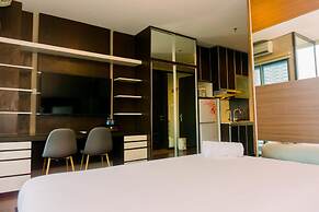Homey And Minimalist Studio Room At Gp Plaza Apartment