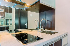 Homey And Minimalist Studio Room At Gp Plaza Apartment