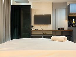 Modern And Comfort Design Studio Room At West Vista Apartment