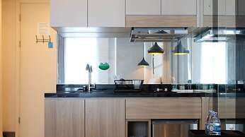 Cozy Livng Studio Connected With Mall At Supermall Mansion Apartment