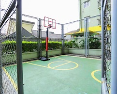 Modest 2Br Apartment At Suites @Metro