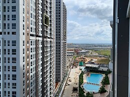 Compact Minimalist Studio At Tokyo Riverside Pik 2 Apartment