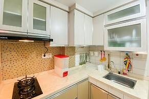 Modern And Homey 2Br At Springlake Summarecon Bekasi Apartment