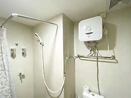 Comfy Studio At Gateway Park Lrt City Bekasi Apartment