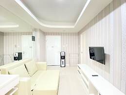 Spacious And Minimalist 2Br Apartment At Parahyangan Residence