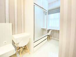 Spacious And Minimalist 2Br Apartment At Parahyangan Residence