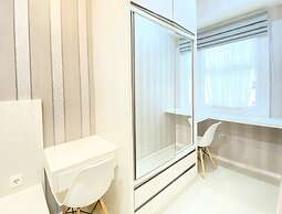 Spacious And Minimalist 2Br Apartment At Parahyangan Residence