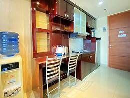 Warm And Cozy Studio At Dago Suites Apartment