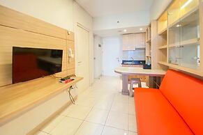 Best Homey And Nice 2Br At Springalake Summarecon Bekasi Apartment