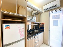 Cozy And Comfy Studio At Bassura City Apartment