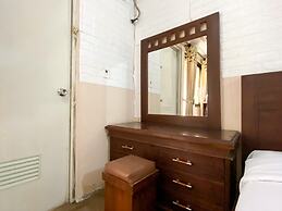 Cozy Studio (No Kitchen) At 1St Floor Metropark Condominium Jabebeka A