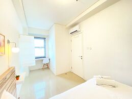 Cheerful And Homey 2Br Apartment At Parahyangan Residence