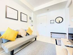 Cheerful And Homey 2Br Apartment At Parahyangan Residence