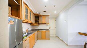 Homey 2Br With Extra Room At Taman Beverly Apartment