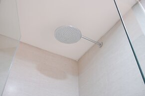 Nice And Homey 1Br At Gold Coast Apartment