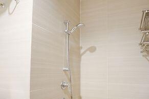 Warm And Simply Studio Room West Vista Apartment