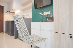 Warm And Simply Studio Room West Vista Apartment