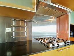 Luxury 3Br At Grand Setiabudi Apartment