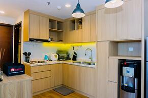 Full Furnished With Modern Design 1Br At West Vista Apartment